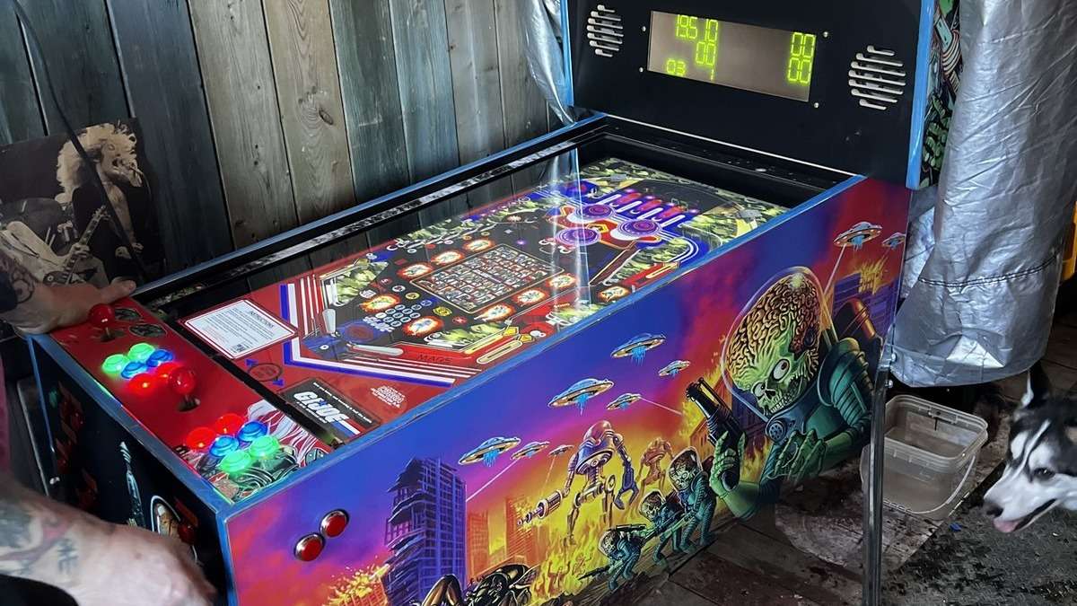 The Executive pinball cabinet